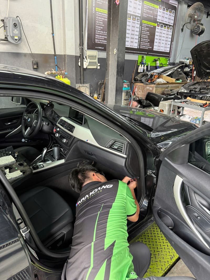 bao-duong-he-thong-dien-lanh-bmw-tai-quan-2-1