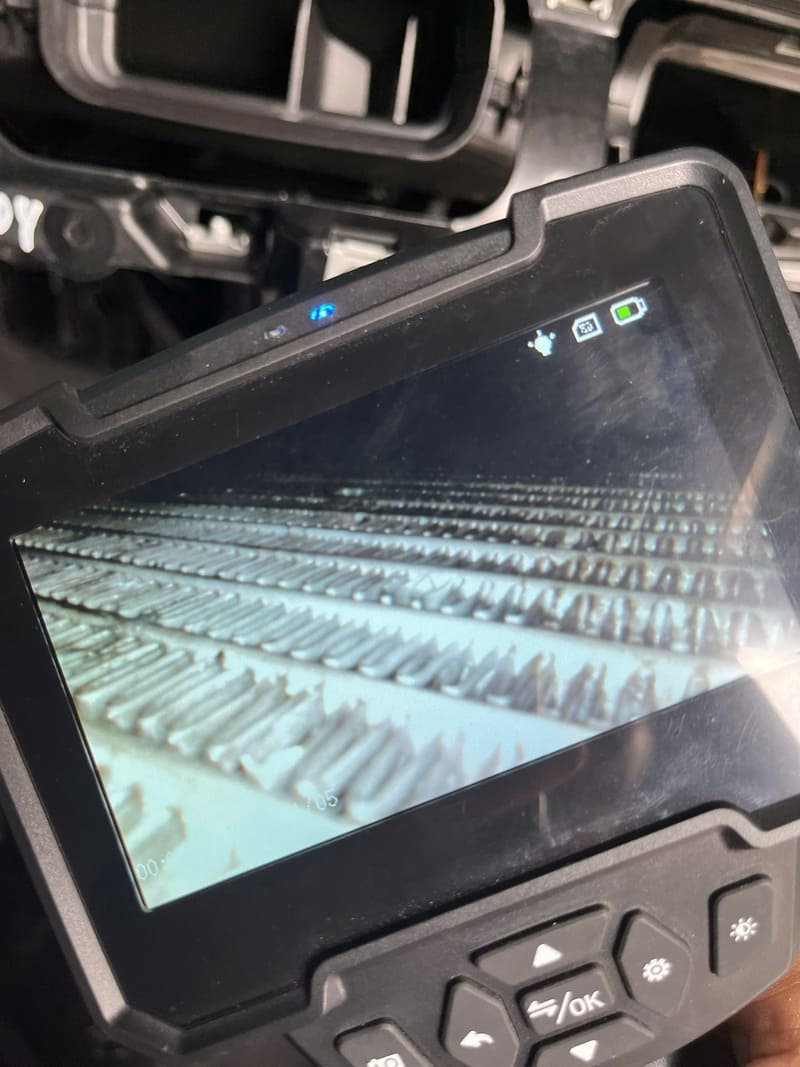 bao-duong-he-thong-dien-lanh-bmw-tai-quan-2-2