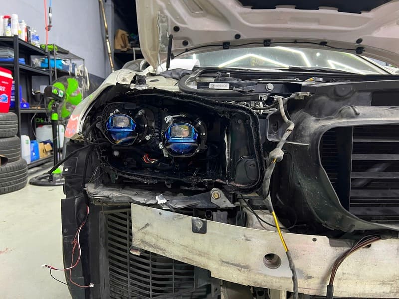 do-den-tang-sang-tai-kha-hoang-auto-service-1