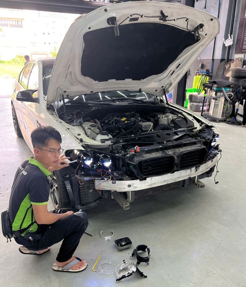 do-den-tang-sang-tai-kha-hoang-auto-service-5