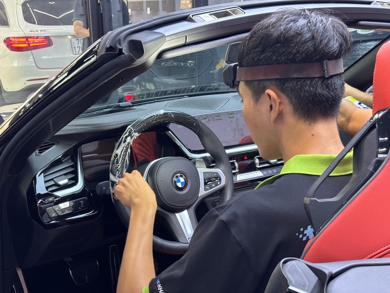 ve-sinh-noi-that-toan-dien-chuan-detailing-kha-hoang-auto-service-2