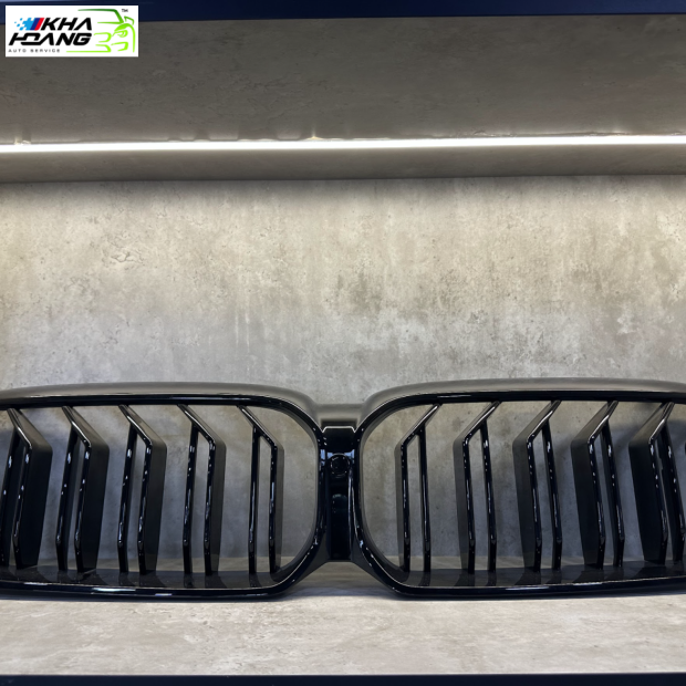 Mặt nạ Ga lăng G30 LCI Đen bóng